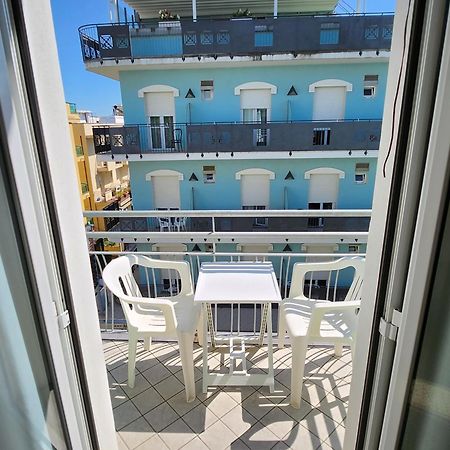 Alevon Hotel Rimini Luaran gambar
