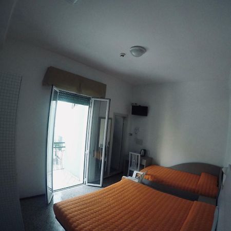 Alevon Hotel Rimini Luaran gambar