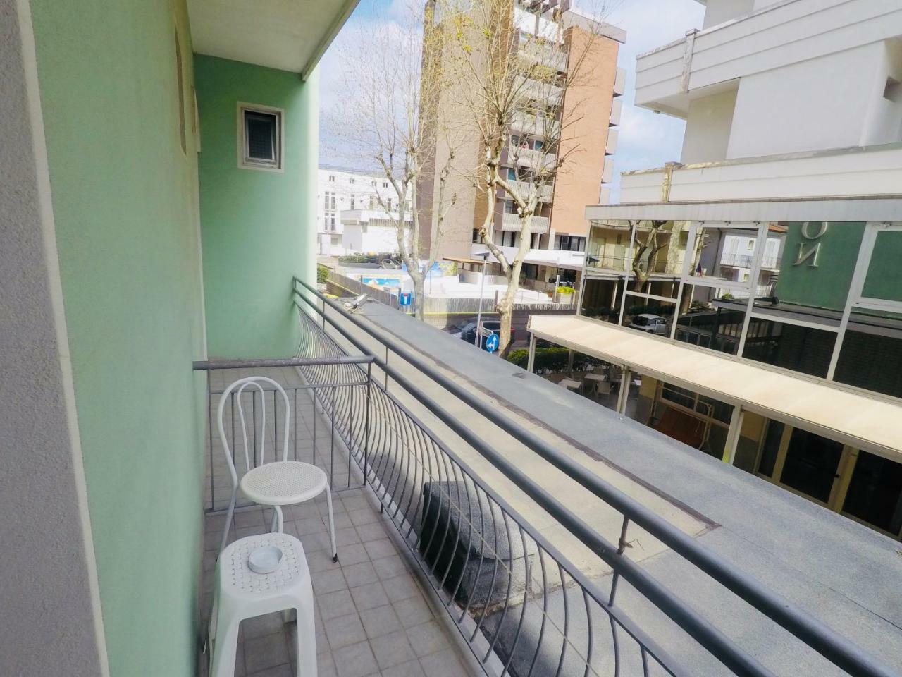 Alevon Hotel Rimini Luaran gambar
