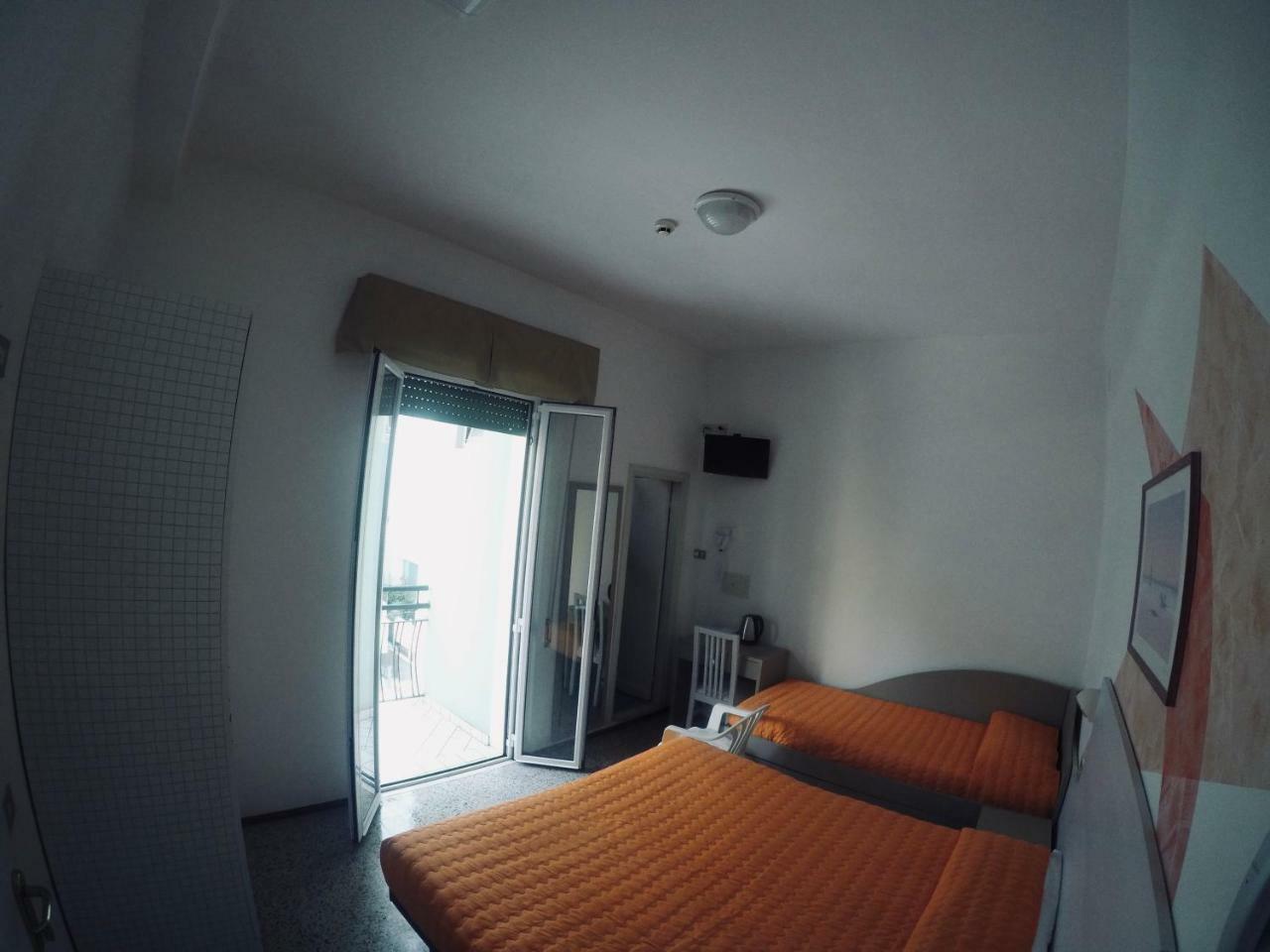 Alevon Hotel Rimini Luaran gambar