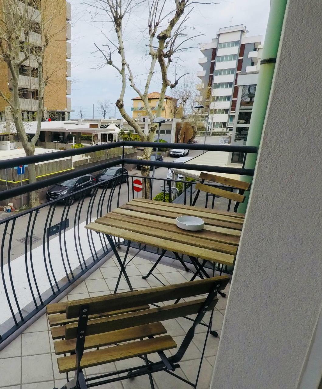 Alevon Hotel Rimini Luaran gambar
