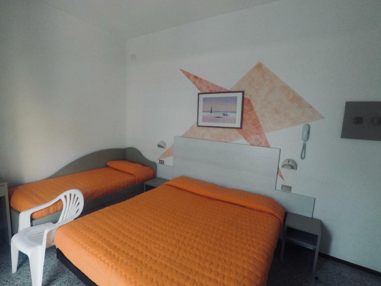 Alevon Hotel Rimini Luaran gambar