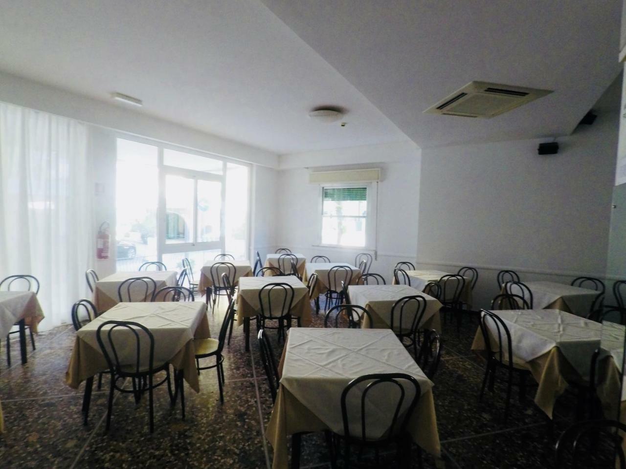 Alevon Hotel Rimini Luaran gambar