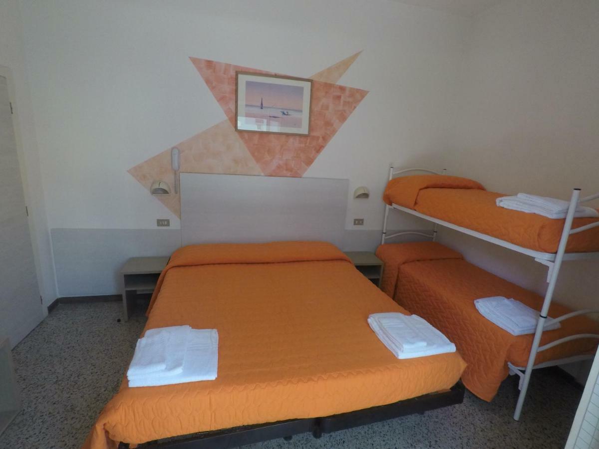 Alevon Hotel Rimini Luaran gambar